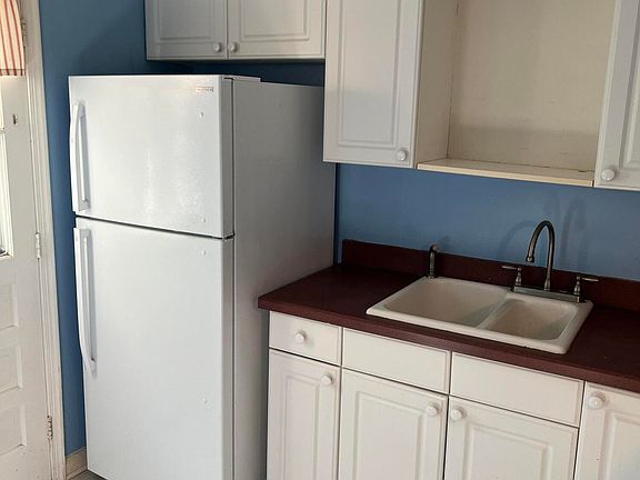 3rd image of 61 Marina Lane #177