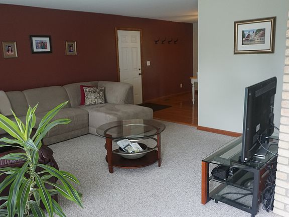 3rd image of 2901 Nauset St