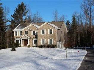 22 Preserve Way, Saratoga Springs, NY 12866