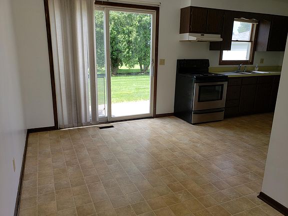 5th image of 537 E Market St #2