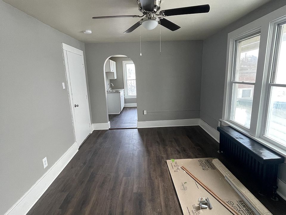 1st image of 346 Harrison Ave #3
