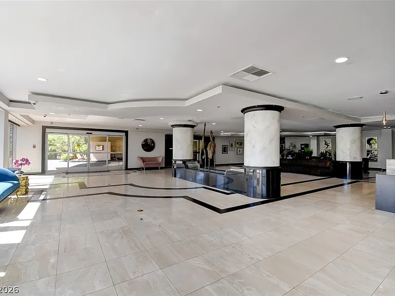 3111 Bel Air Dr #8E — Photo 49