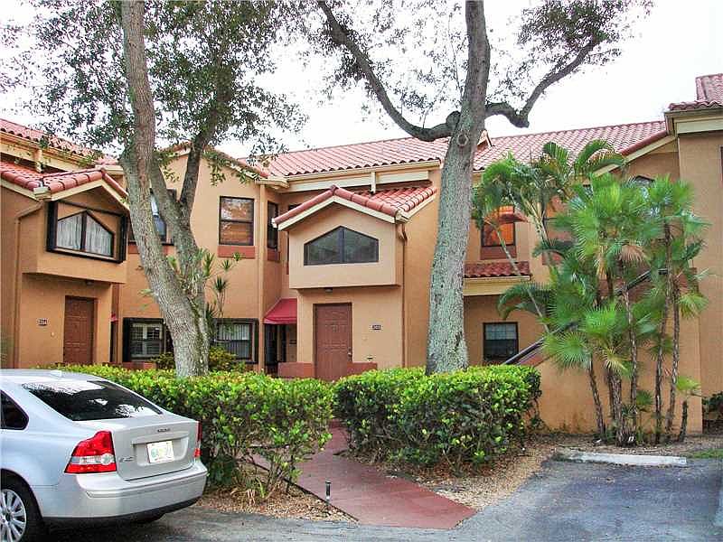1st image of 15529 Miami Lakeway N #20612
