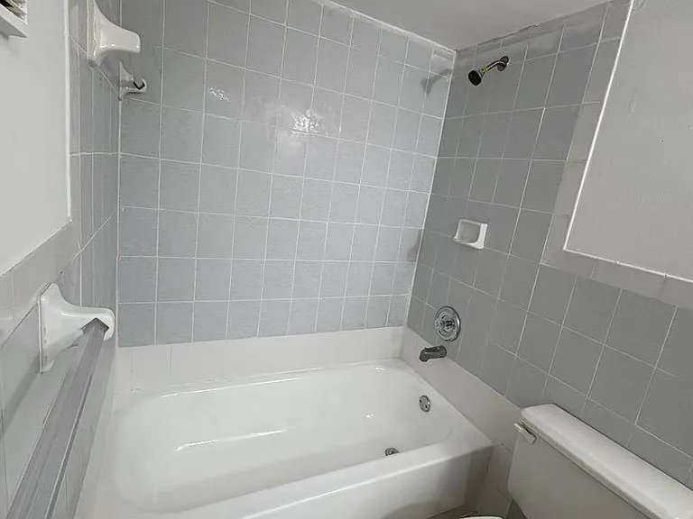 Gabriella Apartments — Photo 23
