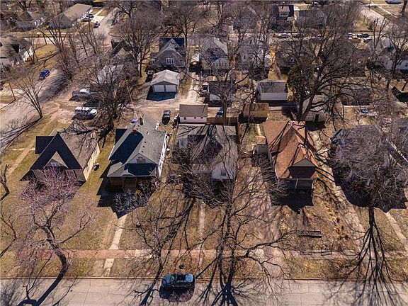 2nd image of 605 W 3rd St