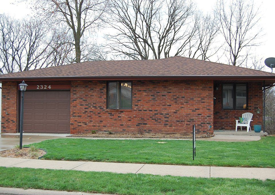 1st image of 2324 W Madera Ct