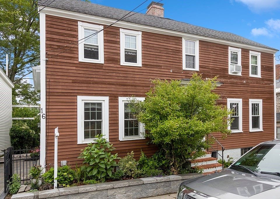 1st image of 16 Warren St #16