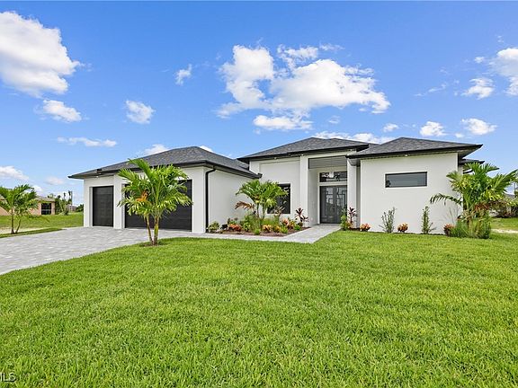 4th image of 2422 Nelson Rd N