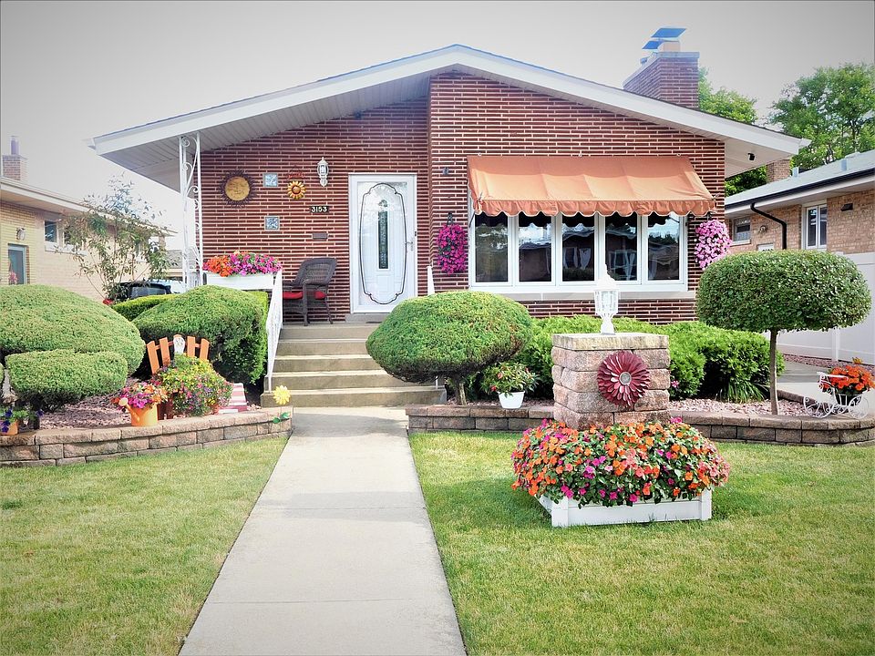 1st image of 3153 W 101st Pl