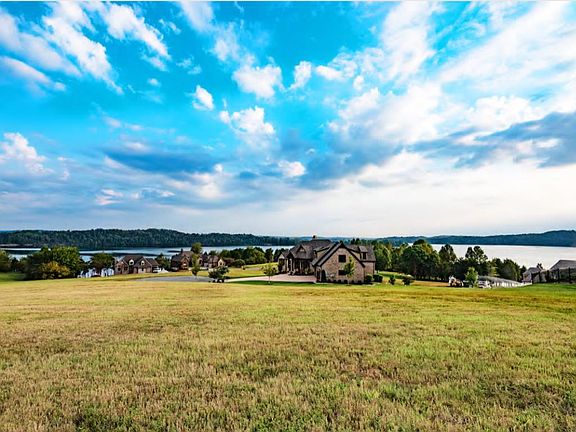 2nd image of 375 Southern Way Lot 084