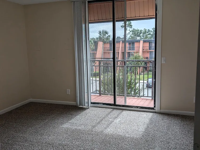 3401 Townsend Blvd #310 — Photo 12