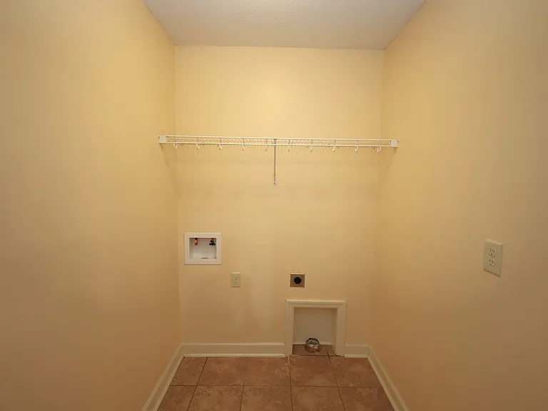 4105 Silver Gln — Photo 5
