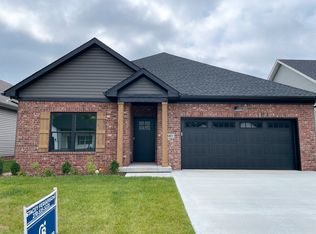 841 McIntyre St, Bowling Green, KY 42134