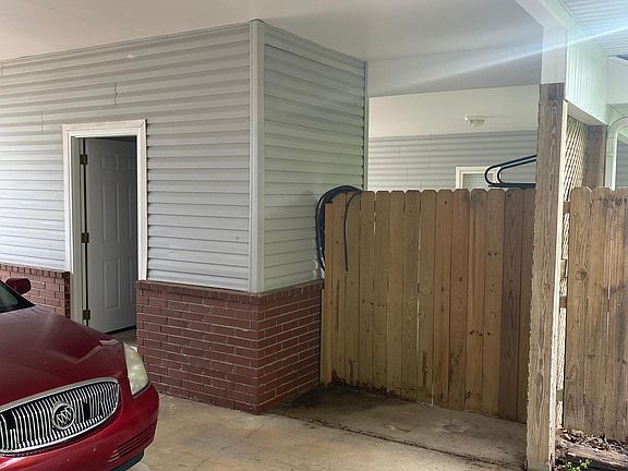 3rd image of 678 E McClinton St #678