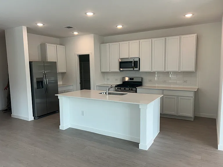 2272 Monument Hl — Photo 10