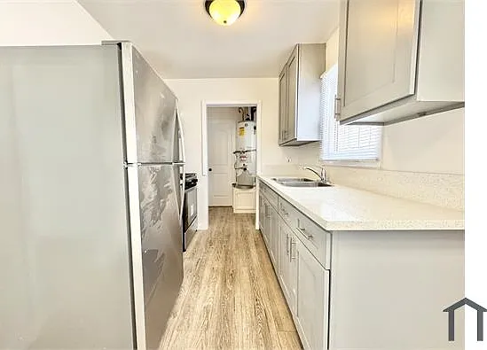 5059 W 20th St #1 — Photo 3