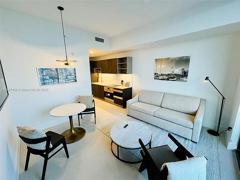 159 NE 6th St #4807 — Photo 7
