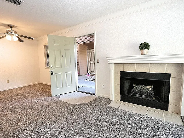 11150 Trinity River Dr — Photo 8