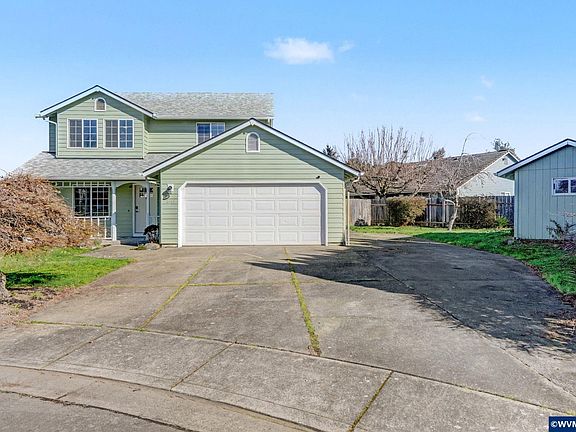 2nd image of 2666 Michael Ct NE