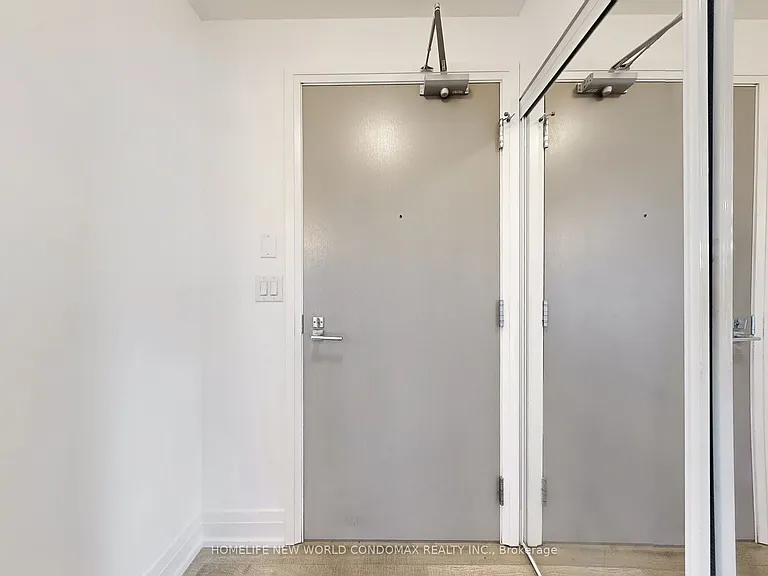 7165 Yonge St #1906 — Photo 25