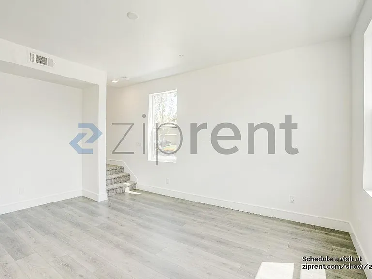 2203 Versaro Dr — Photo 8