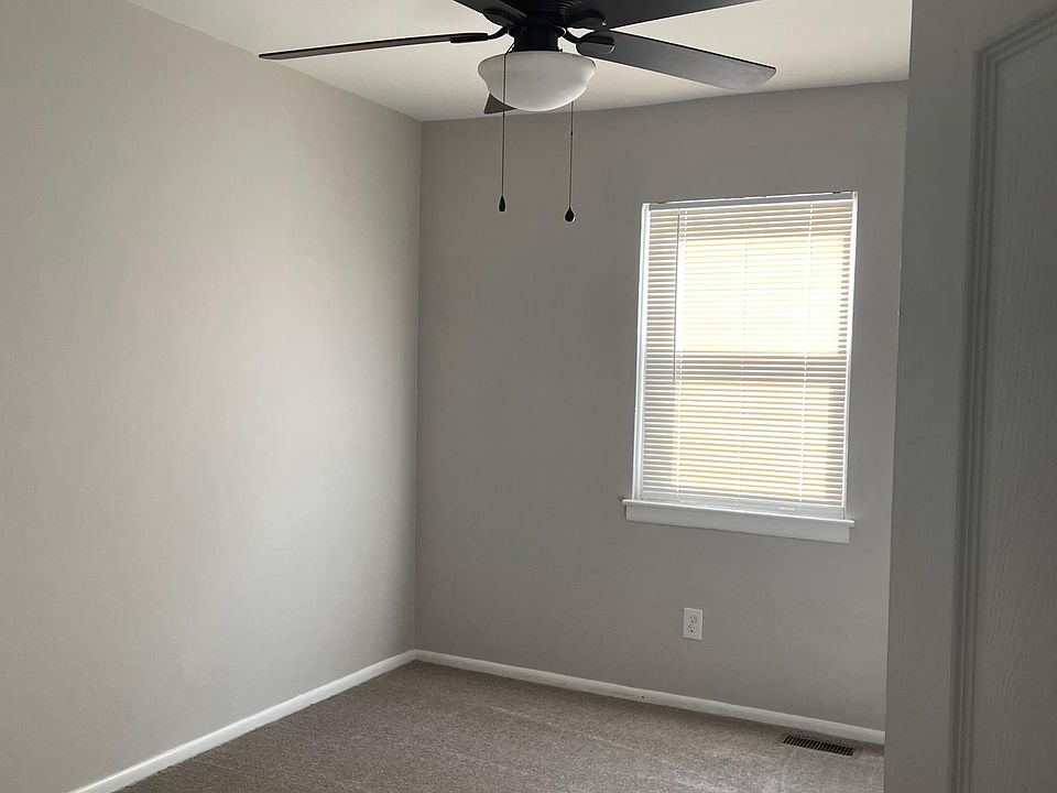 1st image of 605 Red Horse Ln