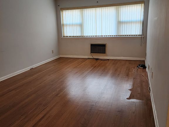 4th image of 911-921 Teaneck Rd #1B