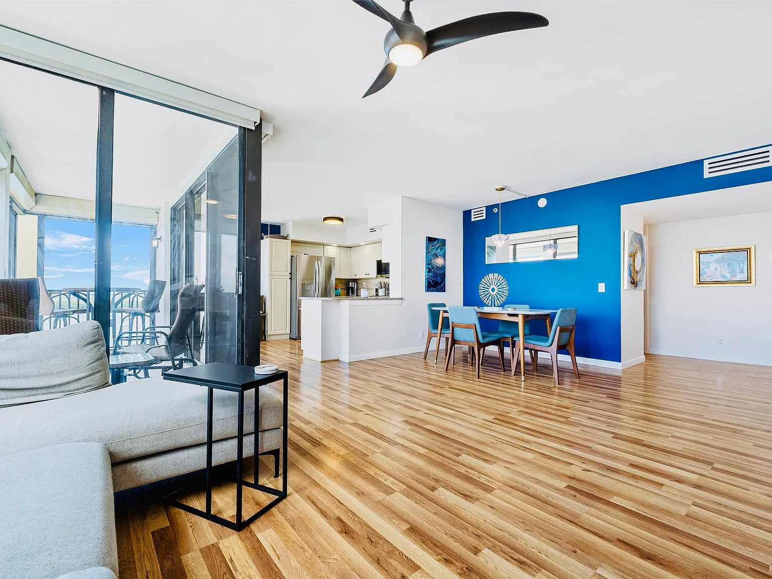 2 bed, 1140 sqft, $3,600 — Photo 4