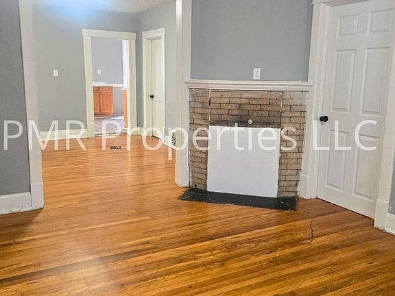 4th image of 4207 Browne St