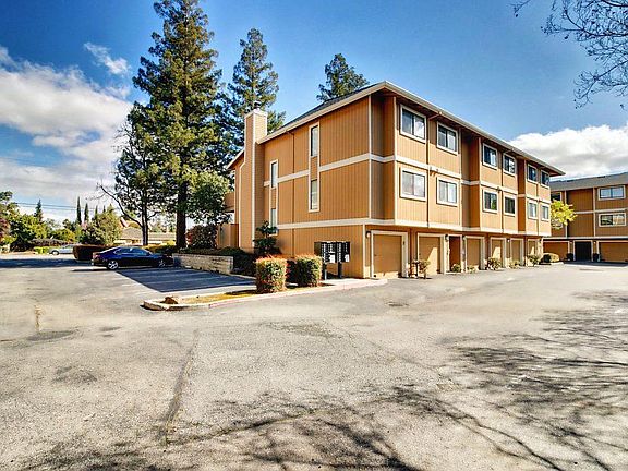 4th image of 875 Cherry Creek Cir