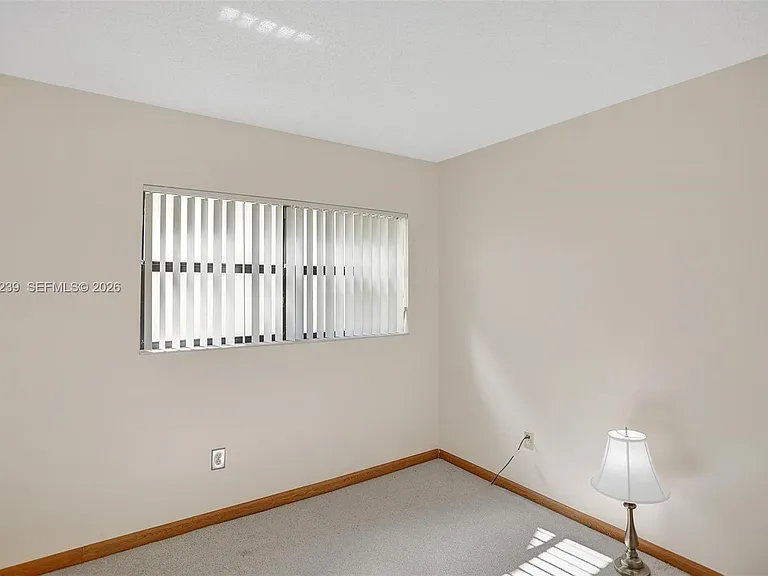 11529 SW 133rd Ter — Photo 16