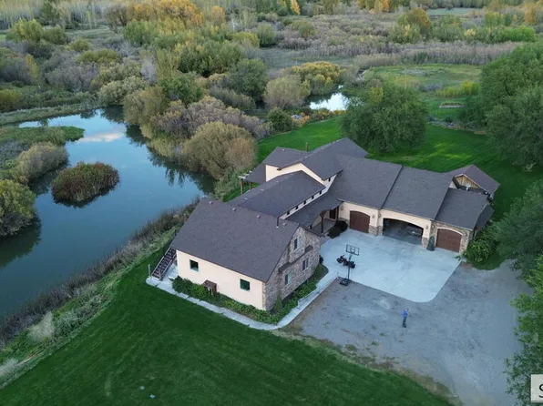 3654 Cottonwood Dr, Rexburg, ID 83440