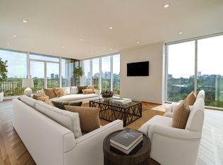 121 N Post Oak Ln APT 706, Houston, TX 77024