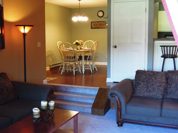 8721 W Oklahoma Ave, Milwaukee, WI 53227