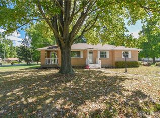3740 Maplewood Dr, Amelia, OH 45102