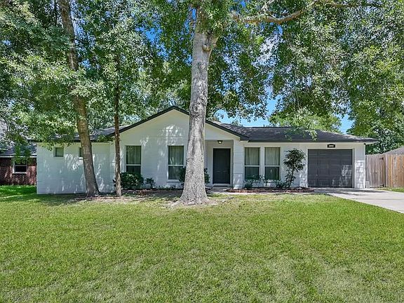 2nd image of 1524 Glen Oaks Dr