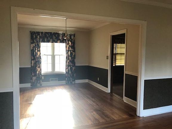 4th image of 2912 King Alfred Dr