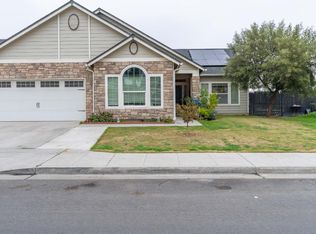 5302 W Homan Ave, Fresno, CA 93722