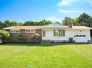 127 Huntshill Rd, Syracuse, NY 13209