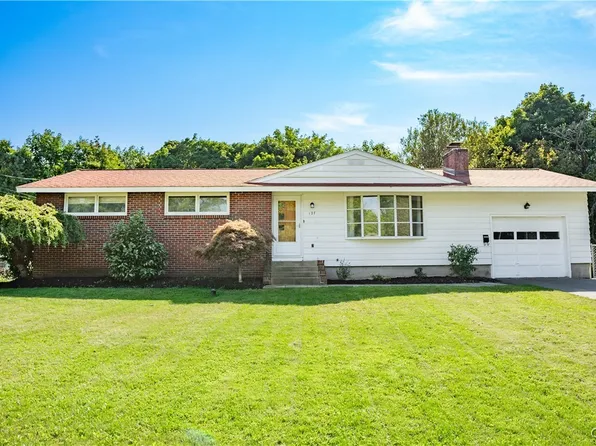 127 Huntshill Rd, Syracuse, NY 13209