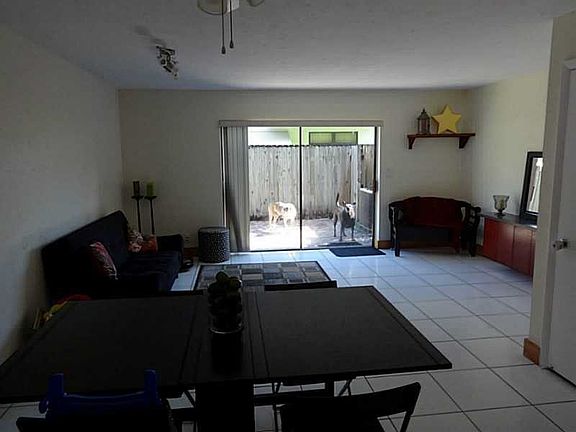 3rd image of 4155 NE 21st Ter