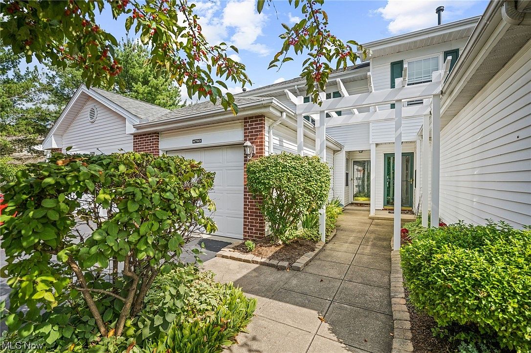 6703 Woodruff Ct, Middleburg Heights, OH 44130 Zillow