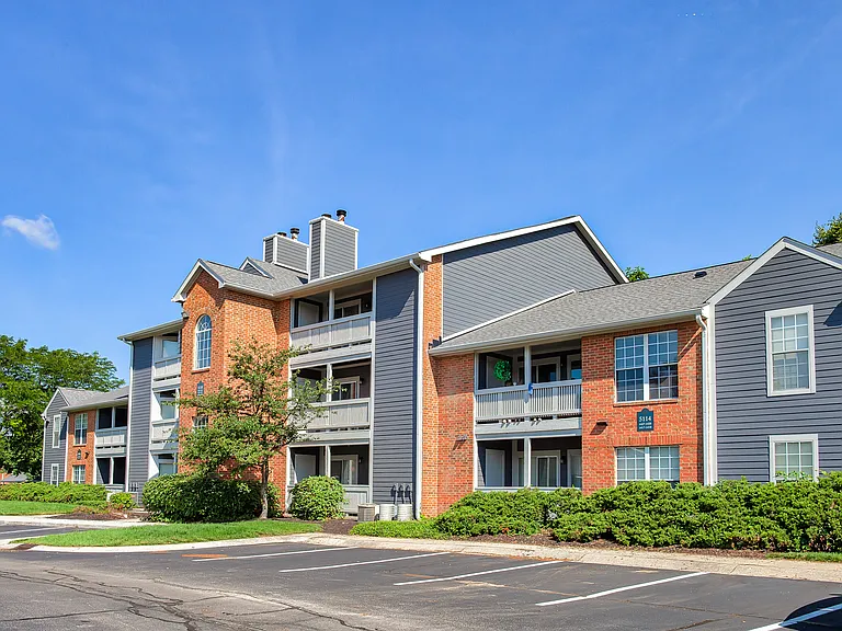 Lakeshore Apartments — Photo 62