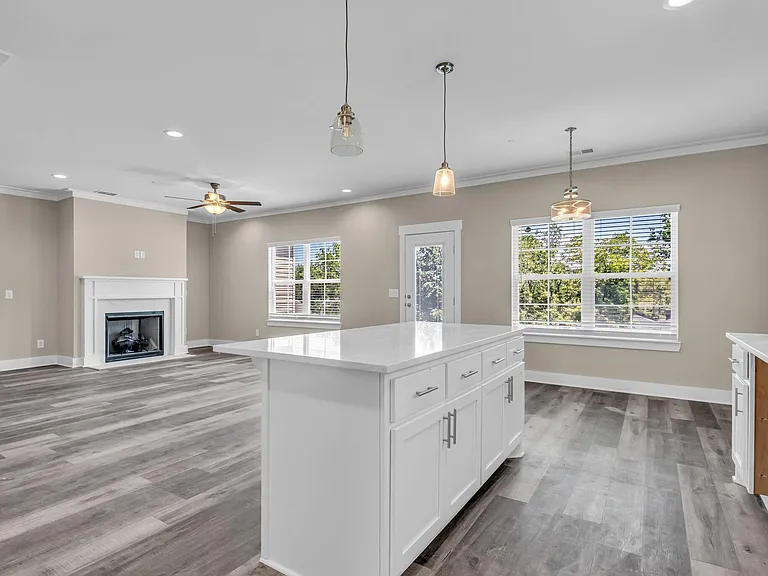 117 Traveller Ln — Photo 20