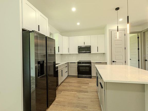 3rd image of 5438 SYLVANIA AVENUE