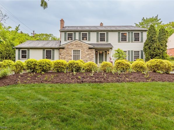 20577 S Woodland Rd, Shaker Heights, OH 44122