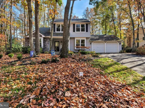 4 Redstone Rdg, Voorhees, NJ 08043