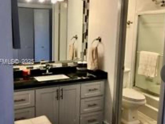 4th image of 11111 Biscayne Blvd #111114D