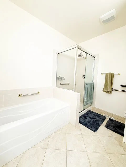 7417 53rd Street Court West - 1 — Photo 4