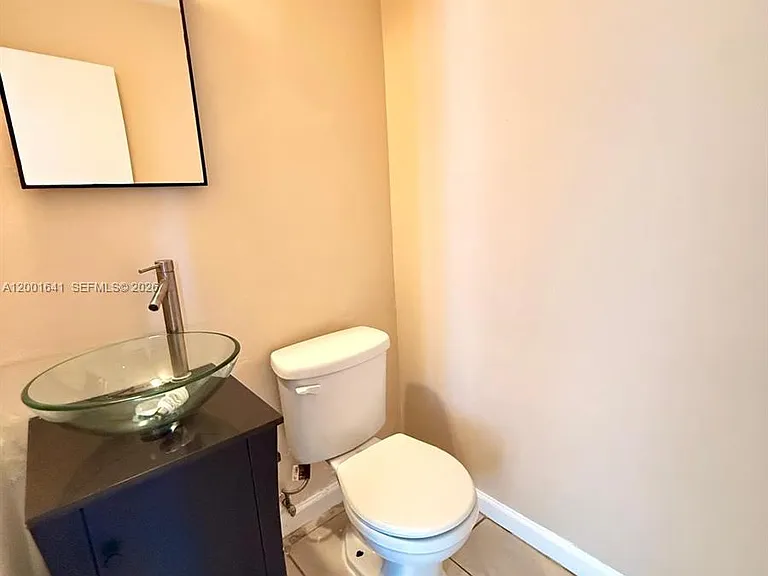 3301 Raleigh St #4D — Photo 9